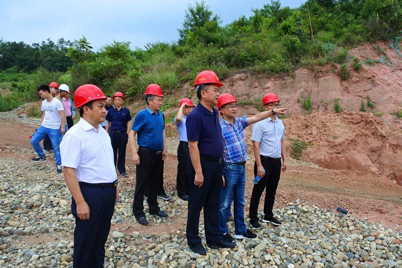 2018年6月1日 副市长杨震专题督查华强沟水库工程防汛减灾和安全生产工作1